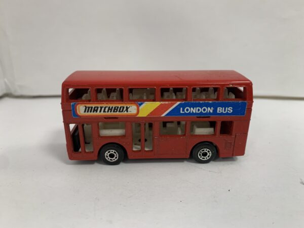 LONDON BUS LESNEY ENGLAND 1981 MATCHBOX 1/124 SANS BOITE